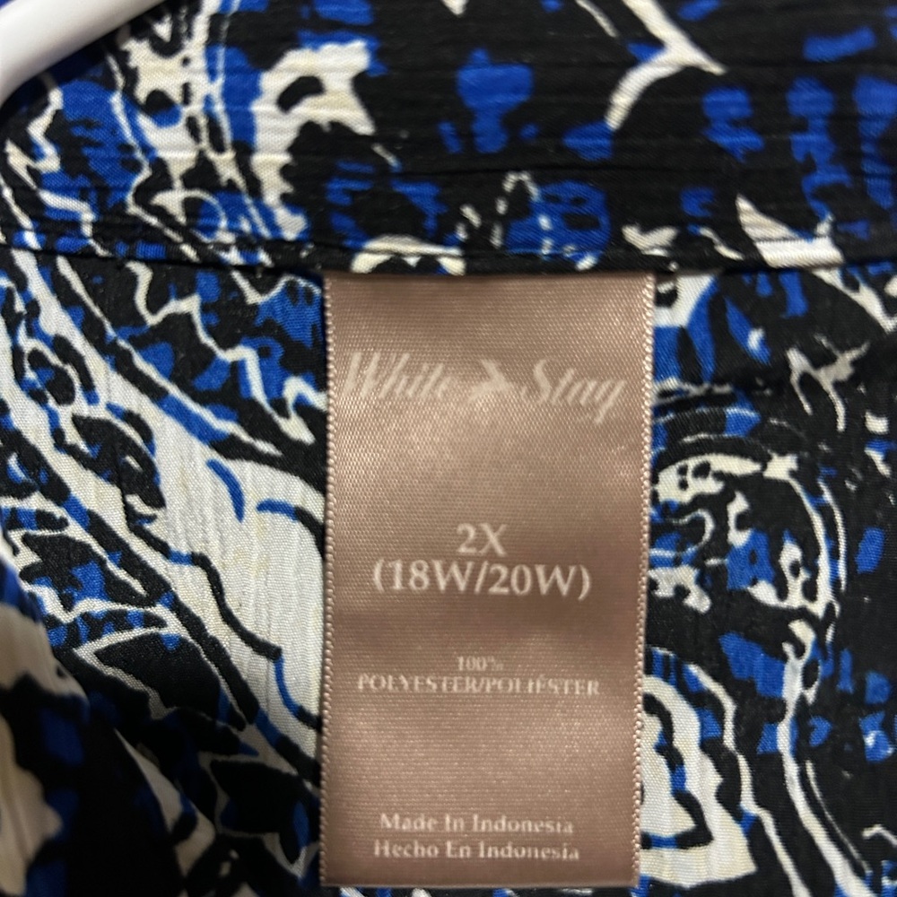 White Stag Black and Blue Abstract Top